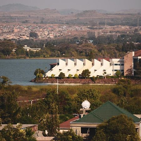 Caron Pension Bahir Dar Exterior photo