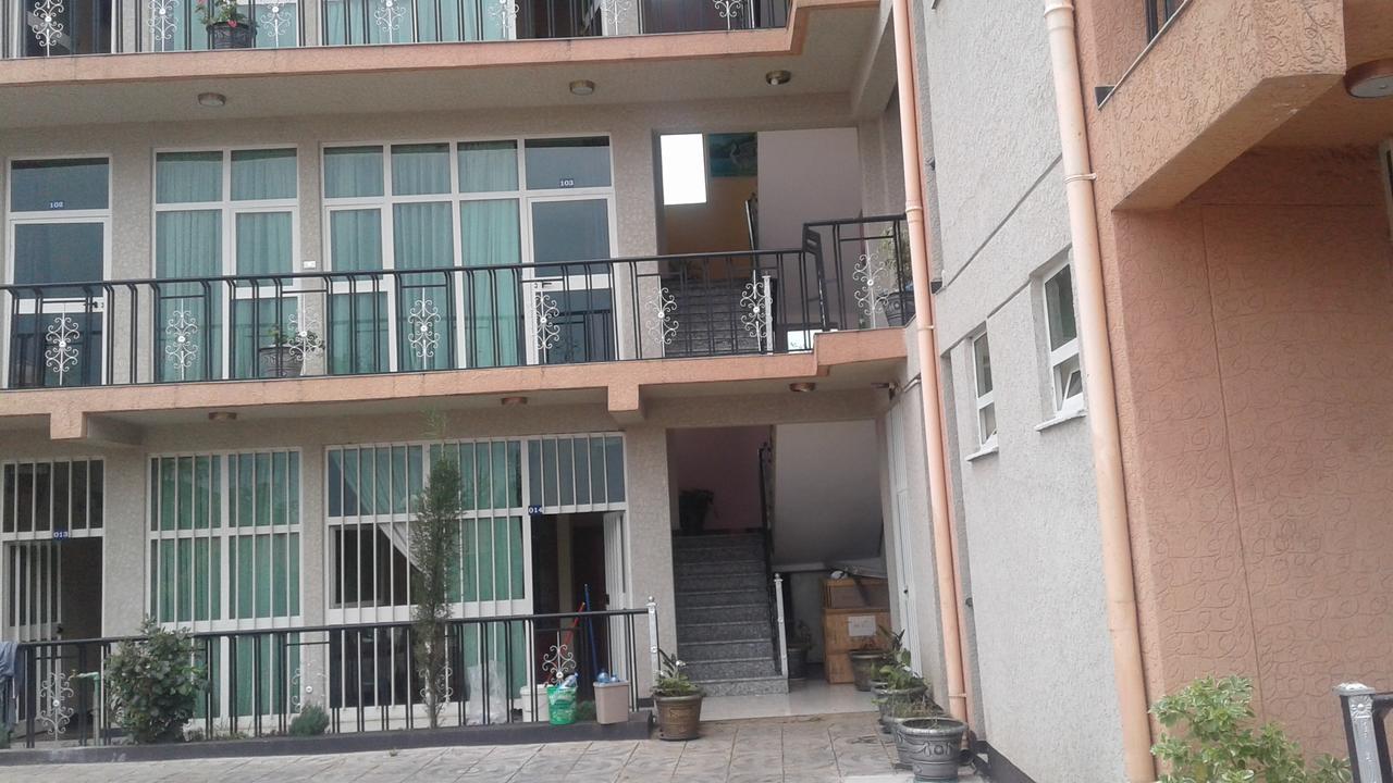 Caron Pension Bahir Dar Exterior photo